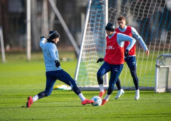 Football, Men, Season 2024 25, 2 Bundesliga, Hertha BSC, Training, f l Michal Karbownik Hertha BSC , Palko Dardai Hertha BSC , 02 01 2025, Copyright: xSebastianxRäppold MatthiasxKochx