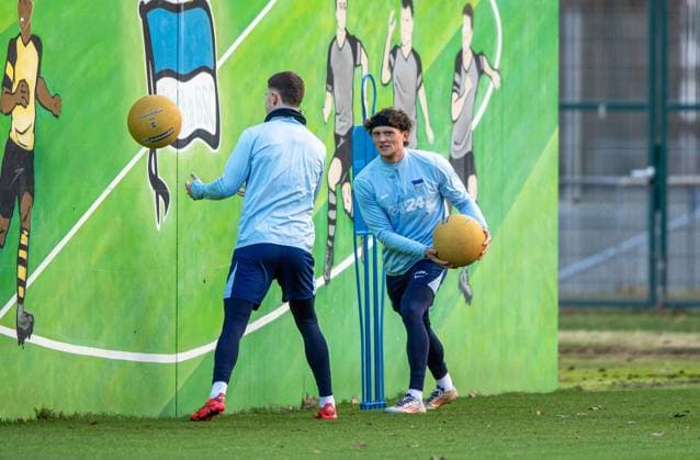 Soccer, Men, Season 2024 25, 2 Bundesliga, Hertha BSC, Training, f l Linus Gechter Hertha BSC , Fabian Reese Hertha BSC , 02 01 2025, Copyright: xSebastianxRäppold MatthiasxKochx