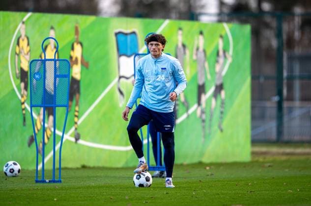 Soccer, Men, Season 2024 25, 2 Bundesliga, Hertha BSC, Training, Fabian Reese Hertha BSC , 02 01 2025, Copyright: xSebastianxRäppold MatthiasxKochx