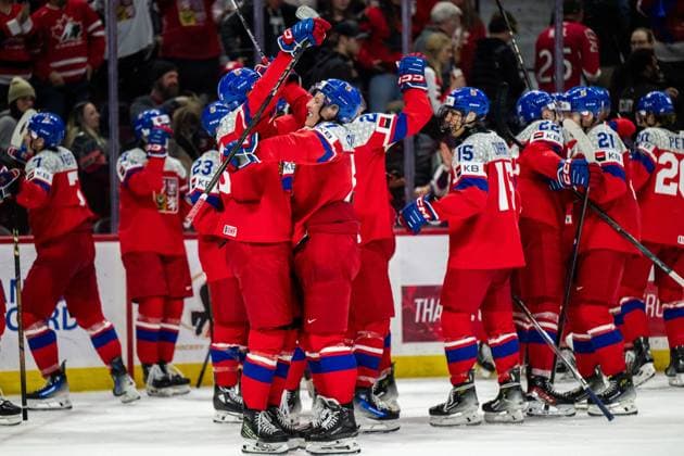 250103 Petr Sikora of Czech Republic celebrates with team mates after the 2025 IIHF World Junior Championship quarterfinal game between Czech Republic and Canada on January 3, 2025 in Ottawa Photo Mathias Bergeld BILDBYRAN kod MB MB1042 ishockey ice hockey jvm junior vm u20 2025 iihf world junior championship world juniors quarterfinal quarterfinal quarterfinals czech republic canada kanada 8 bbeng jubel  Copyright: MATHIASxBERGELD BB250103MB011