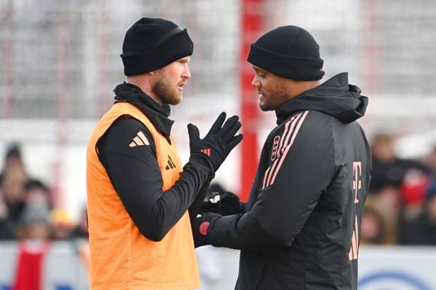 Coach Vincent KOMPANY Bayern Muenchen , Eric DIER Bayern Muenchen Public training FC Bayern Muenchen on the training ground at Saebener Strasse on 03 01 2025 Soccer 1 Bundesliga,Season 2024 2025