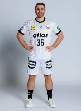 Grosswallstadt: Handball DHB - Deutschland - Fotoshooting Lukas Mertens (Deutschland) Grosswallstadt Sporthotel Bayern Deutschland *** Grosswallstadt Handball DHB Germany Photo shoot Lukas Mertens Germany Grosswallstadt Sporthotel Bayern Germany