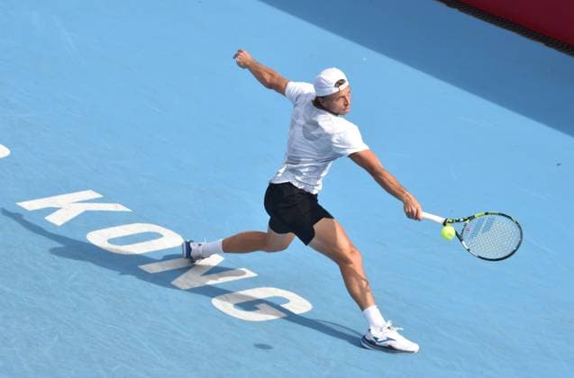 Tennis, ATP-Turnier in Hongkong (250104) -- HONG KONG, Jan. 4, 2025 -- Alexandre Muller hits a return during the semifinal between Jaume Munar of Spain and Alexandre Muller of France at the ATP250 Hong Kong Tennis Open in Hong Kong, south China, Jan. 4, 2025. (Photo by Xinhua) (SP)CHINA-HONG KONG-TENNIS-ATP250-HONG KONG OPEN (CN) LoxPingxFai 