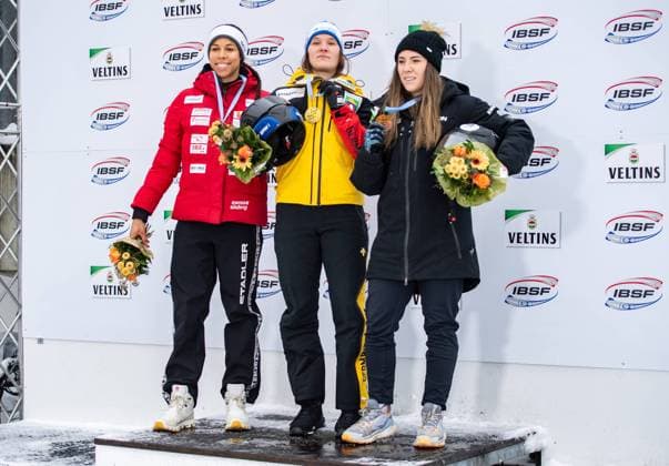 Bilder des Jahres 2025, Sport 01 Januar Sport Themen der Woche KW01 Sport Bilder des Tages IBSF Bob Worldcup Winterberg, 04.01.2025 Melanie Hasler (SUI, 14), Lisa Buckwitz (GER, 8), Breeana Walker (AUS, 10); IBSF Bob Worldcup Winterberg Frauen Monobob, 04.01.2025 *** IBSF Bobsleigh Worldcup Winterberg, 04 01 2025 Melanie Hasler SUI, 14 , Lisa Buckwitz GER, 8 , Breeana Walker AUS, 10 IBSF Bobsleigh Worldcup Winterberg Women Monobob, 04 01 2025 Copyright: xBEAUTIFULxSPORTS Erlhofx