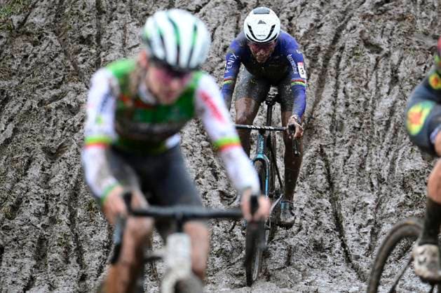 UCI Cyclocross World Cup Dendermonde 2025 DENDERMONDE, BELGIUM - JANUARY 05 : Alvarado Ceylin Del Carmen (NED) of Alpecin-Deceuninck during the 9th leg of the UCI Cyclocross World Cup series 2024-2025 in Dendermonde, Belgium, 05 01 2025 Dendermonde Belgium  Copyright: xPeterxDexVoechtx