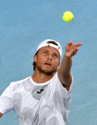 (250105) -- HONG KONG, Jan. 5, 2025 -- Alexandre Muller of France serves during the men s singles final against Nishikori Kei of Japan at the ATP250 Hong Kong Tennis Open in Hong Kong, south China, Jan. 5, 2025. ) (SP)CHINA-HONG KONG-TENNIS-ATP250-HONG KONG OPEN-FINAL (CN) LoxPingxFai 