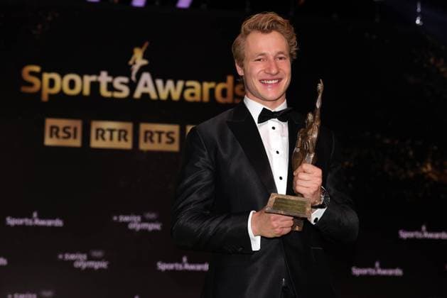 Bilder des Jahres 2025, Sport 01 Januar Sport Themen der Woche KW01 Sport Bilder des Tages Sports Awards 2024 Marco Odermatt, Preisträger in der Kategorie Sportler des Jahres. Verleihung der Sports Awards am 05.01.2025 in den SRF-Studios im Zürcher Leutschenbach, Kanton Zürich, Schweiz. *** Sports Awards 2024 Marco Odermatt, winner in the Sportsman of the Year category Presentation of the Sports Awards on 05 01 2025 at the SRF Studios in Zurich Leutschenbach, Canton of Zurich, Switzerland