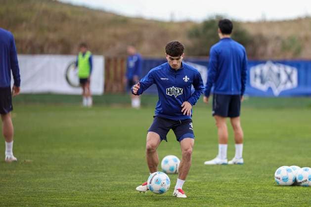 Asaf Arania in action at the SV Darmstadt 98 training camp in Valencia, El Saler on 06 01 25 in El Saler, Valencia xamx Photo Alfio Marino Copyright: