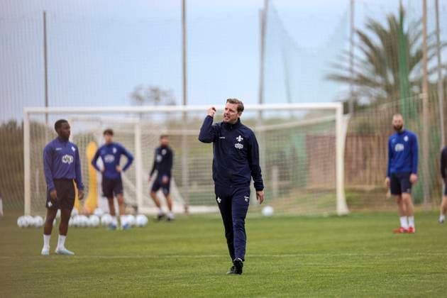 Florian Kohfeldt in action at the SV Darmstadt 98 training camp in Valencia, El Saler on 06 01 25 in El Saler, Valencia xamx Photo Alfio Marino Copyright: