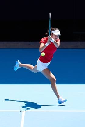 Emma Raducanu of Great Britain hits a backhand during a practice session Australian Open, Tuesday Previews, Tennis, Melbourne Park, Melbourne, Australia - 07 Jan 2025  Copyright: xRachelxBach Shutterstockx 15078714n