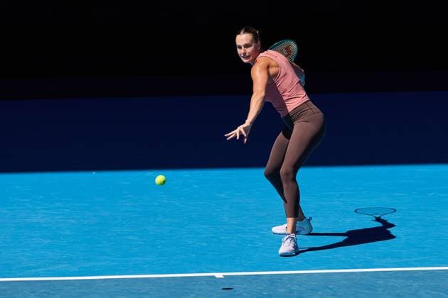 Aryna Sabalenka hits a forehand during a practice session Australian Open, Tuesday Previews, Tennis, Melbourne Park, Melbourne, Australia - 07 Jan 2025  Copyright: xRachelxBach Shutterstockx 15078714i