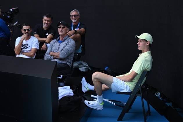 TENNIS AO CHARITY SINNER POPYRIN, Jannik Sinner of Italy (right) sits down on a chair during a delay because no umpire was on court during the charity match between Jannik Sinner and Alexei Popyrin at Rod Laver Arena in Melbourne, Tuesday, January 7, 2025. ( NO ARCHIVING, EDITORIAL USE ONLY, NO USE IN BOOKS WITHOUT CONSENT MELBOURNE VICTORIA AUSTRALIA  Copyright: xJAMESxROSSx 20250107163250435846