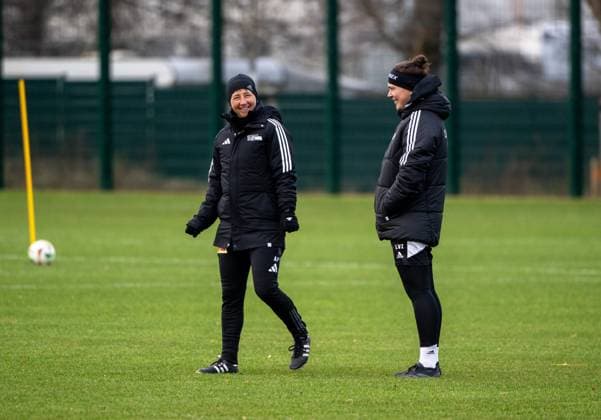 Soccer, Women, Season 2024 2025, 2 Bundesliga, 1 FC Union Berlin, Training, f l Coach Ailien Poese 1 FC Union , Goalkeeper Coach Dr Laura Von Zadow 1 FC Union , 07 01 2025, Copyright: xMatthiasxKochx