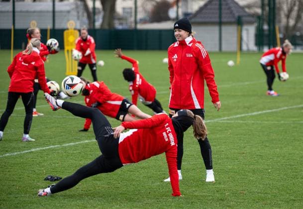 Soccer, Women, Season 2024 2025, 2 Bundesliga, 1 FC Union Berlin, Training, f l Charleen Niesler 1 FC Union , Nele Bauereisen 1 FC Union , 07 01 2025, Copyright: xMatthiasxKochx