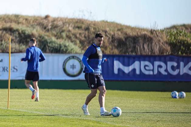 Philipp Förster at the SV Darmstadt 98 training camp in Valencia, El Saler on 07 01 25 in El Saler, Valencia xamx Photo Alfio Marino Copyright: