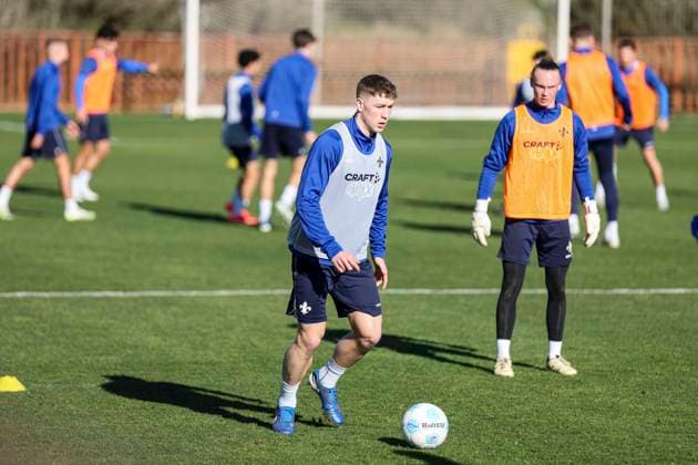 Clemens Riedel on the ball at the SV Darmstadt 98 training camp in Valencia, El Saler on 07 01 25 in El Saler, Valencia xamx Photo Alfio Marino Copyright: