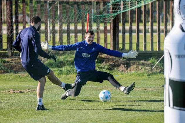 Alexander Brunst in action at the SV Darmstadt 98 training camp in Valencia, El Saler on 07 01 25 in El Saler, Valencia xamx Photo Alfio Marino Copyright: