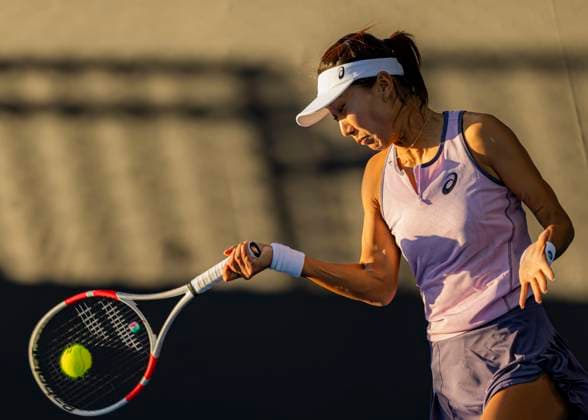 (250107) -- MELBOURNE, Jan. 7, 2025 -- Gao Xinyu hits a return during the women s singles qualifying round 1 match between Gao Xinyu of China and Anouk Koevermans of the Netherlands at Australian Open tennis tournament in Melbourne, Australia, Jan. 7, 2025. (Photo by Xinhua) (SP)AUSTRALIA-MELBOURNE-TENNIS-AUSTRALIAN OPEN-QUALIFYING ChuxChen 