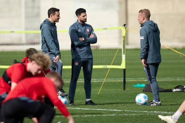 TRAINING GROUNDS, TA™ QALI, MALTA: JANUARY 7, 2025 Markus Anfang (right), head coach of 1. FC Kaiserslautern, speaks to his assistant coaches Niklas Martin (centre) and Florian Junge (left) during his team™s training at the Training Grounds, Ta™ Qali, Malta on January 7, 2025. The 2. Bundesliga German team is undergoing a week winter training camp in Malta as from January 3, 2025. 1. FC Kaiserslautern winter training camp in Malta 2025. MLT_FCK_2025