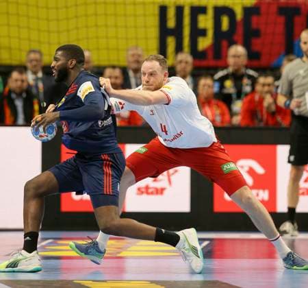 Photo EDika MEM France throws against Lenny RUBIN Switzerland , Suisse Handball European Championship, preliminary round in Berlin , on Sun 14 01 2024 Switzerland France 26 26