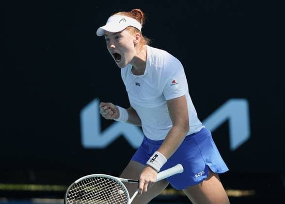 Ella Seidel makes a fist and cheers, cheers, joy, emotion, Australian Open 2025 Melbourne Park, Melbourne, Victoria, Australia Copyright: xJuergenxHasenkopfx