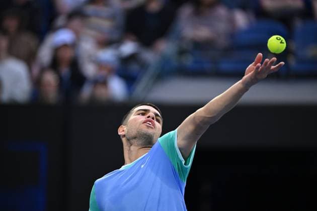 TENNIS AO CHARITY ALCARAZ MINAUR, Carlos Alcaraz of Spain serves during their charity match between Carlos Alcaraz of Spain and Alex de Minaur of Australia at Rod Laver Arena in Melbourne, Wednesday, January 8, 2025. ( NO ARCHIVING, EDITORIAL USE ONLY, NO USE IN BOOKS WITHOUT CONSENT MELBOURNE VICTORIA AUSTRALIA  Copyright: xJAMESxROSSx 20250108128831583762