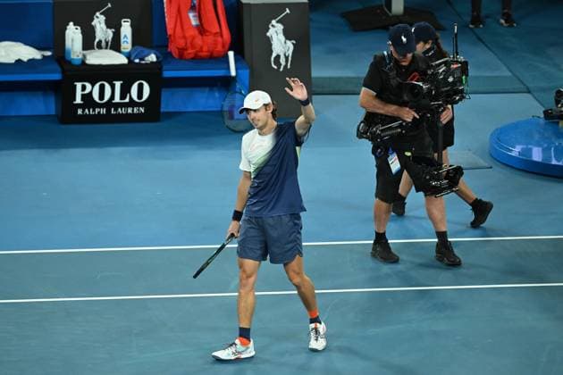 TENNIS AO CHARITY ALCARAZ MINAUR, Alex de Minaur of Australia reacts after defeating Carlos Alcaraz of Spain in their charity match between Carlos Alcaraz of Spain and Alex de Minaur of Australia at Rod Laver Arena in Melbourne, Wednesday, January 8, 2025. ( NO ARCHIVING, EDITORIAL USE ONLY, NO USE IN BOOKS WITHOUT CONSENT MELBOURNE VICTORIA AUSTRALIA  Copyright: xJAMESxROSSx 20250108129276754166