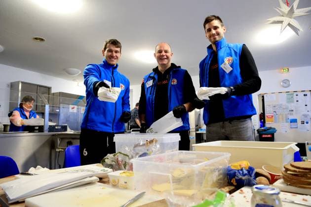 Volleyball, BR Volleys help at the Berlin City Mission