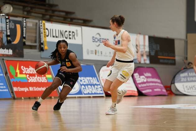 08 01 2025, Basketball, Women, DBBL Cup, Season 2024 2025, Saarlouis Royals Syntainics MBC, Martha Burse Saarlouis Royals , Emma Stach MBC Syntainics Saarlouis Stadtgartenhalle Saarland Germany EN Copyright: xSebastianxBachx