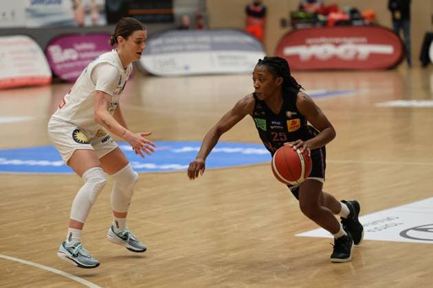 08 01 2025, Basketball, Women, DBBL Cup, Season 2024 2025, Saarlouis Royals Syntainics MBC, Martha Burse Saarlouis Royals , Dominika Fiszer MBC Syntainics Saarlouis Stadtgartenhalle Saarland Germany EN Copyright: xSebastianxBachx