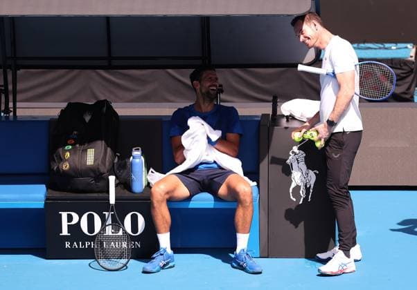 Andy Murray and Novak Djokovic laugh during a coaching session Australian Open, Thursday Previews, Tennis, Melbourne Park, Melbourne, Australia - 09 Jan 2025  Copyright: xEllaxLing Shutterstockx 15085483ad