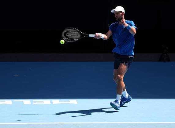 Novak Djokovic during a practice session Australian Open, Thursday Previews, Tennis, Melbourne Park, Melbourne, Australia - 09 Jan 2025  Copyright: xEllaxLing Shutterstockx 15085483o