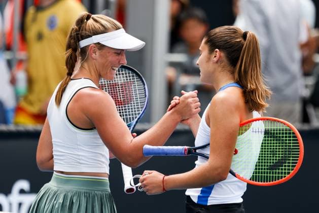 January 9, 2025: MELBOURNE, AUSTRALIA - JANUARY 09: Julia Riera of Argentina beats Maddison Inglis of Australia in qualifying for the 2025 Australian Open at Melbourne Park on January 9, 2025 in Melbourne, Australia. Melbourne Australia - ZUMAp121 20250109_zsp_p121_041 Copyright: xChrisxPutnamx