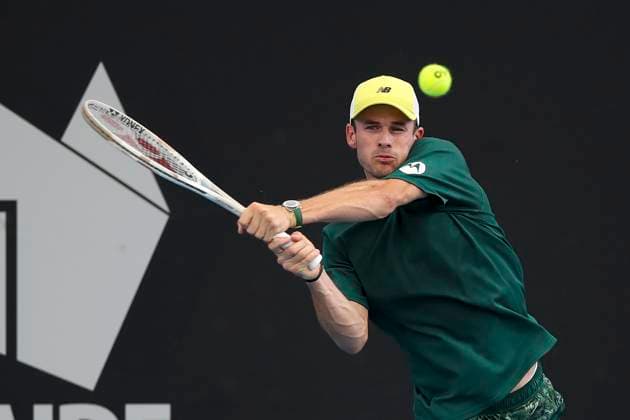 TENNIS ADELAIDE INTERNATIONAL, Tommy Paul of the USA in a match against Felix Auger-Aliassime of Canada during the Adelaide International at Memorial Drive Tennis Club in Adelaide, Friday, January 10, 2025. ( NO ARCHIVING, EDITORIAL USE ONLY, NO USE IN BOOKS WITHOUT CONSENT ADELAIDE SOUTH AUSTRALIA AUSTRALIA  Copyright: xMATTxTURNERx 20250110123417960672