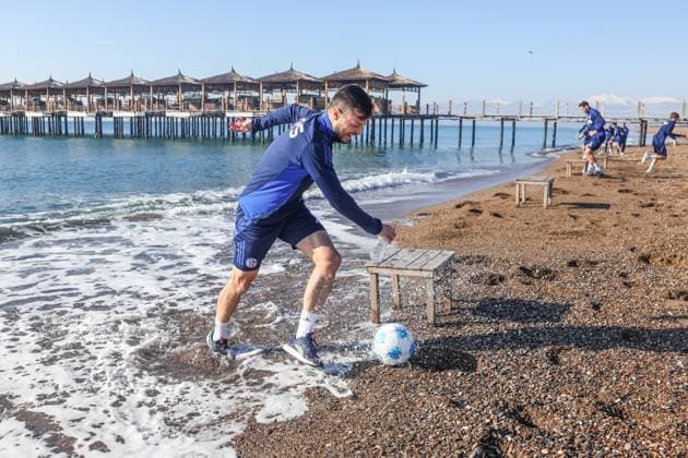 10 01 2025, Football, Season 2024 2025, 2 League, Training camp FC Schalke 04 in Belek Turkey, Adrian Gantenbein FC Schalke 04 Belek Turkey xRHR PHOTO TRx Copyright: RHR-FOTOx RHR-FOTO TR