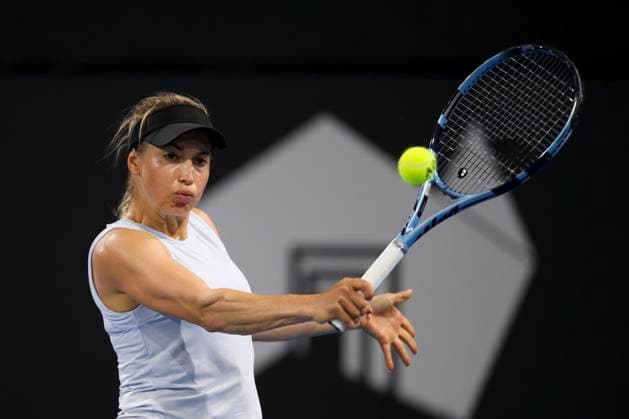 TENNIS ADELAIDE INTERNATIONAL, Yulia Putintseva of Kazakhstan in her match against Jessica Pegula of the USA during the Adelaide International at Memorial Drive Tennis Club in Adelaide, Friday, January 10, 2025. ( NO ARCHIVING, EDITORIAL USE ONLY, NO USE IN BOOKS WITHOUT CONSENT ADELAIDE SOUTH AUSTRALIA AUSTRALIA  Copyright: xMATTxTURNERx 20250110186561145390