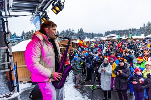 Andre Schnura concert before the Biathlon World Cup in Oberhof