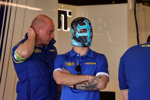 Zane Maloney BER Lola Yamaha with a typical mask over his head, pit, FIA Formula E World Championship Season 11, Mexico City E Prix, 10 01 2025, Mexico