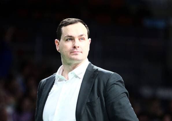 headcoach Thomas RANNER Herrsching , with confidence He Volleyballl, Bundesliga 2024 25 WWK Volleys Herrsching vs VfB Friedrichshafen, 10 01 25, BMW Park Copyright: WolfgangxFehrmann