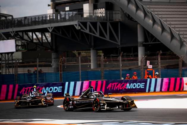 2025 FORMULA E MEXICO CITY ePRIX 25 VERGNE Jean-Eric (fra), DS Penske, DS E-Tense FE25, action, 07 GUNTHER Maximilian (ger), DS Penske, DS E-Tense FE25, action during the Mexico City ePrix, 2nd round of the 2024-25 ABB FIA Formula E World Championship, WM, Weltmeisterschaft on the Autodromo Hermanos Rodriguez from January 10 to 11, 2025 in Mexico City, Mexico - Mexico CityMexico Copyright: xAlexisxPerrinx