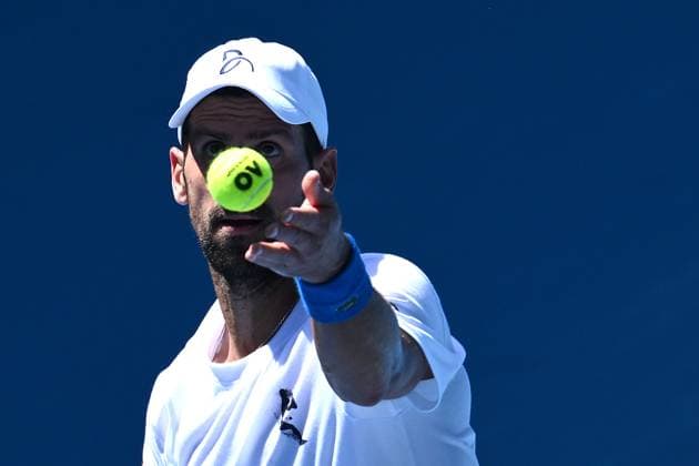 TENNIS AUSTRALIAN OPEN PRACTICE, Novak Djokovic of Serbia during a practice session ahead of the Australian Open at Melbourne Park in Melbourne, Saturday, January 11, 2025. ( NO ARCHIVING, EDITORIAL USE ONLY, NO USE IN BOOKS WITHOUT CONSENT Melbourne Victoria Australia  Copyright: xJOELxCARRETTx 20250111121337979610