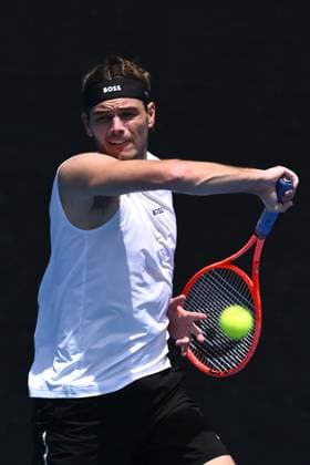 TENNIS AUSTRALIAN OPEN PRACTICE, Taylor Fritz of the USA during a practice session ahead of the Australian Open at Melbourne Park in Melbourne, Saturday, January 11, 2025. ( NO ARCHIVING, EDITORIAL USE ONLY, NO USE IN BOOKS WITHOUT CONSENT Melbourne Victoria Australia  Copyright: xJOELxCARRETTx 20250111174890858334