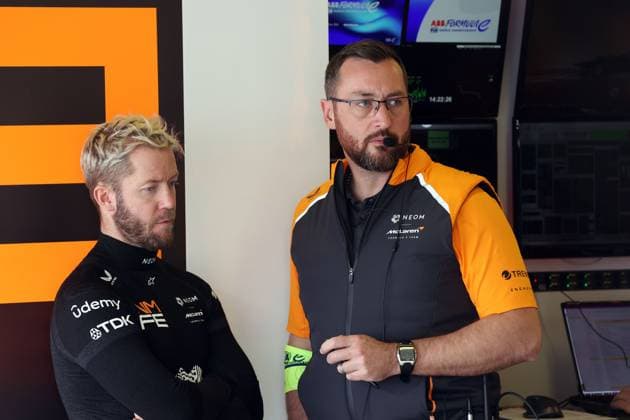 Sam Bird GBR McLaren with his race engineer, pit, FIA Formula E World Championship Season 11, Mexico City E Prix, 10 01 2025, Mexico,