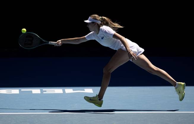 Katie Boulter of GB in action during practice Australian Open, Saturday Previews, Tennis, Melbourne Park, Melbourne, Australia - 11 Jan 2025  Copyright: xEllaxLing Shutterstockx 15095107v