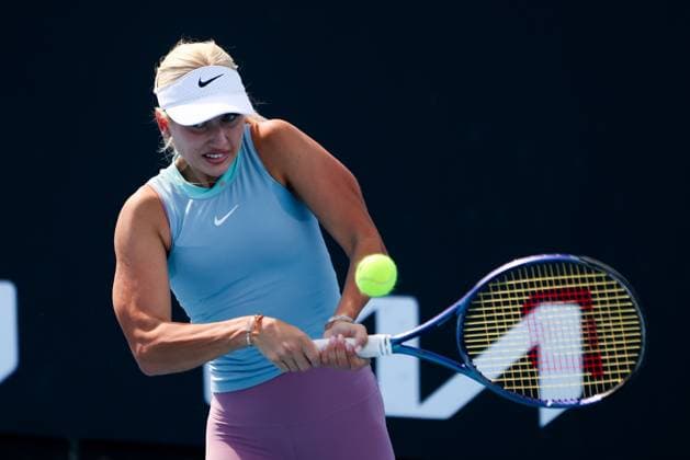January 11, 2025: MELBOURNE, AUSTRALIA - JANUARY 11: Anastasia Potapova during practice ahead of the 2025 Australian Open at Melbourne Park on January 11, 2025 in Melbourne, Australia. - ZUMAp121 20250111_zsp_p121_035 Copyright: xChrisxPutnamx
