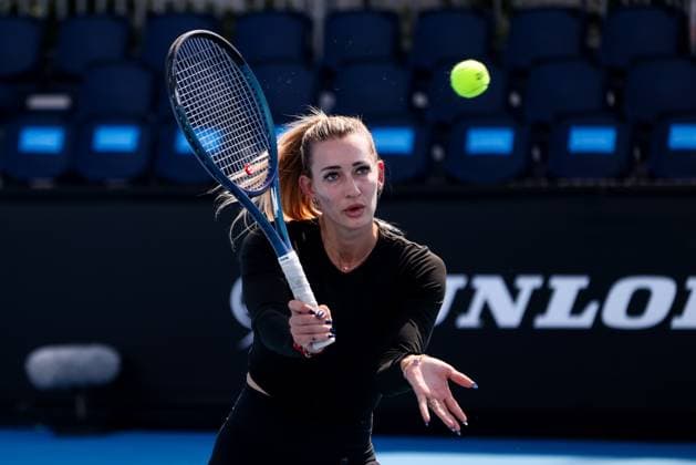 January 11, 2025: MELBOURNE, AUSTRALIA - JANUARY 11: Yana Sizikova during practice ahead of the 2025 Australian Open at Melbourne Park on January 11, 2025 in Melbourne, Australia. - ZUMAp121 20250111_zsp_p121_042 Copyright: xChrisxPutnamx