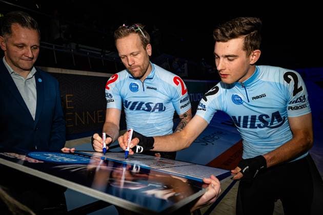 EEFTING Roy, ABMA Elmar Sixdays Bremen 2025 Team 2 VILSA ABMA Elmar NED Black EEFTING Roy NED Red Landscape horizontal Landscape Event Event Sixdays Bremen 2025 Category Category Category Cycling Track Cycling Sixdays Elite Men Location Location Europe Germany Bremen ÖVB Arena Discipline Madison Distance m Date Date 10 01 2025 Friday Day 1