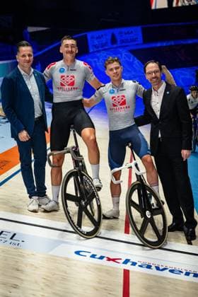 AUGENSTEIN Moritz, MALMBERG Matias Sixdays Bremen 2025 Team 3 SPIELBANK BREMEN MALMBERG Matias DEN Black AUGENSTEIN Moritz GER Red Portrait Portrait Portrait Event Event Sixdays Bremen 2025 Category Category Cycling Track Cycling Sixdays Elite Men Location Location Europe Germany Bremen ÖVB Arena Discipline Madison Distance m Date Date 10 01 2025 Friday Day 1