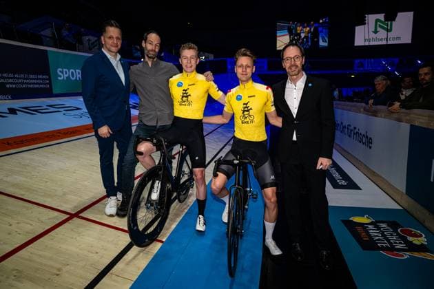 KRENEK Adam, FYNBO Anders Sixdays Bremen 2025 Team 7 BREMEN BIKE IT KRENEK Adam CZE Black FYNBO Anders DEN Red Landscape horizontal Landscape Event Event Sixdays Bremen 2025 Category Category Cycling Track Cycling Sixdays Elite Men Location Location Europe Germany Bremen ÖVB Arena Discipline Madison Distance m Date Date 10 01 2025 Friday Day 1