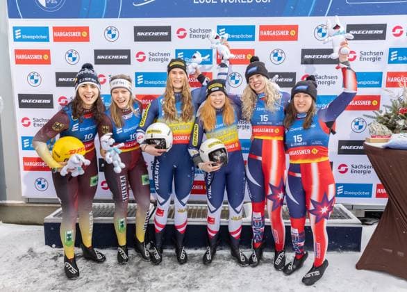 Sport Themen der Woche KW02 Sport Bilder des Tages photographer: FIL Michael Kristen 11.01.2025 5. FIL Eberspächer Luge World Cup, SachsenEnergie Ice Track Altenberg, Sachsen (GER), WC Germany, Women™s Doubles, Winners Presentation, picture: Jessica Degenhardt, Cheyenne Rosenthal (GER), Selina Egle, Lara Michaela Kipp (AUT), Chevonne Chelsea Forgan, Sophia Kirkby (USA) *** photographer FIL Michael Kristen 11 01 2025 5 FIL Eberspächer Luge World Cup, SachsenEnergie Ice Track Altenberg, Sachsen GER , WC Germany, Women™s Doubles, Winners Presentation, picture Jessica Degenhardt, Cheyenne Rosenthal GER , Selina Egle, Lara Michaela Kipp AUT , Chevonne Chelsea Forgan, Sophia Kirkby USA